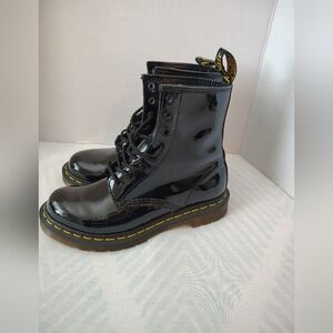 Dr. Martens Air wair Black Patent Leather Lace-Up Boots Size 7